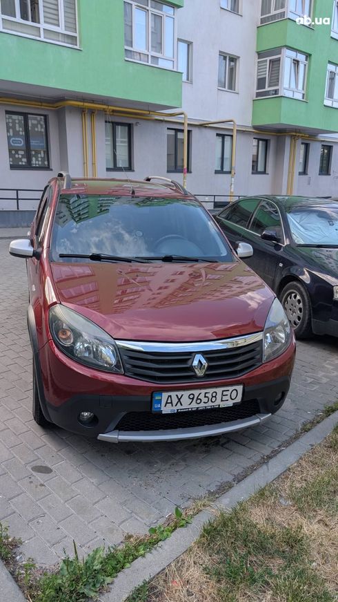 Renault Sandero Stepway 2012 красный - фото 3