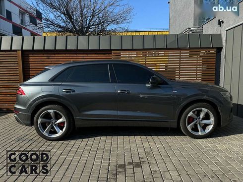 Audi Q8 2018 - фото 8