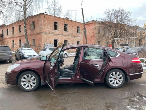 Nissan Teana 2010 красный - фото 10