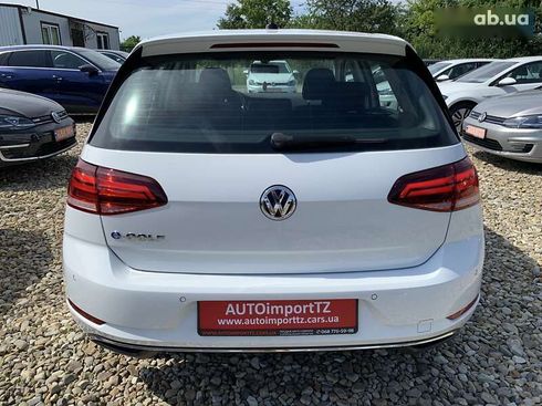 Volkswagen e-Golf 2020 - фото 8