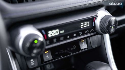 Toyota RAV4 2023 - фото 27