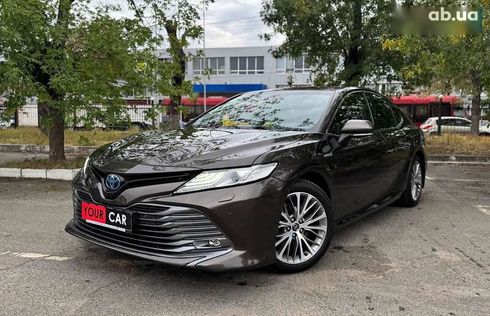 Toyota Camry 2019 - фото 6