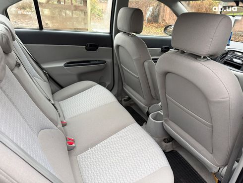 Hyundai Accent 2008 черный - фото 17