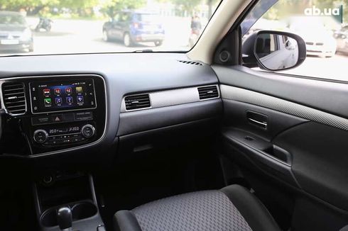 Mitsubishi Outlander 2012 - фото 15