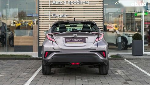 Toyota C-HR 2018 - фото 4