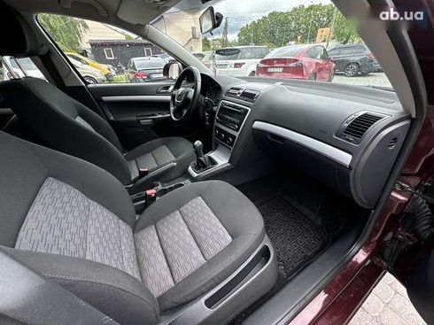 Skoda Octavia 2011 - фото 24