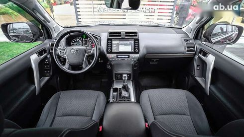 Toyota Land Cruiser Prado 2021 - фото 8