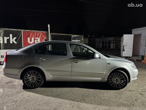 Skoda octavia a5 2010 серый - фото 10