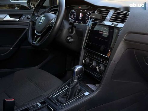 Volkswagen e-Golf 2018 - фото 12