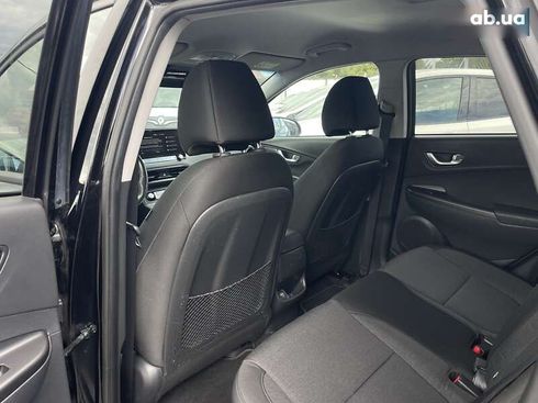 Hyundai Kona Electric 2021 - фото 27