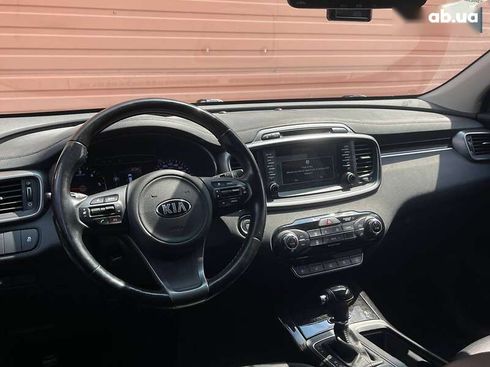 Kia Sorento 2017 - фото 9