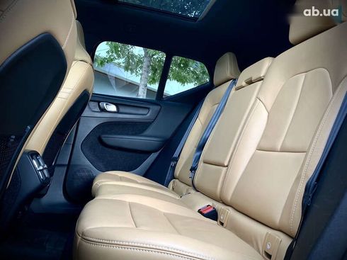 Volvo XC40 2020 - фото 27