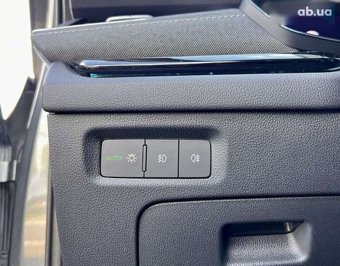 Skoda Octavia 2023 - фото 25