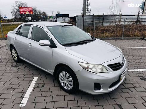 Toyota Corolla 2012 - фото 3