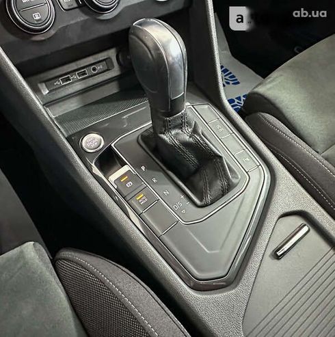 Volkswagen Tiguan Allspace 2019 - фото 29