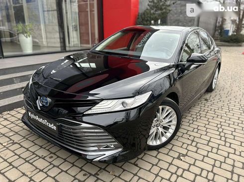 Toyota Camry 2020 - фото 4