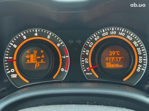 Toyota Corolla 2010 белый - фото 26