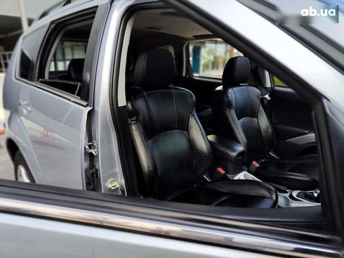 Mitsubishi Outlander 2011 - фото 26