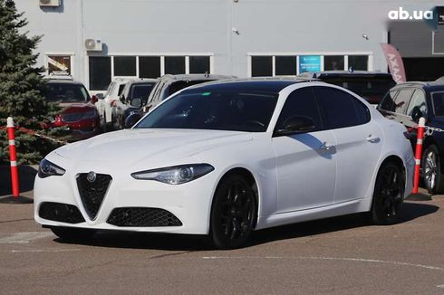 Alfa Romeo Giulia 2020 - фото 3