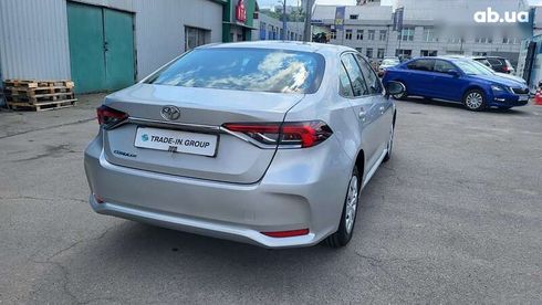 Toyota Corolla 2021 - фото 12