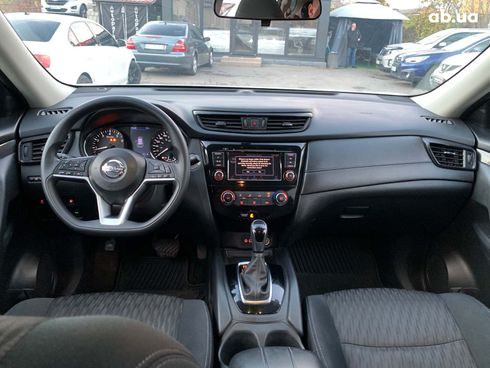 Nissan Rogue 2018 белый - фото 37