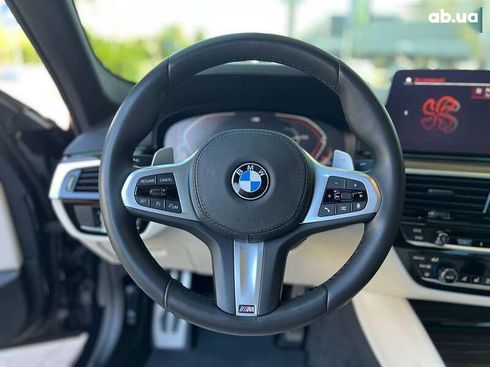 BMW 5 серия 2021 - фото 25