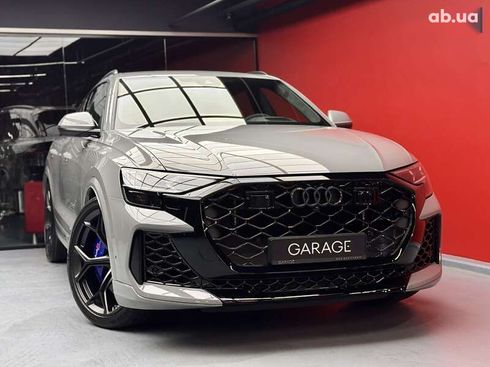 Audi RS Q8 2025 - фото 13