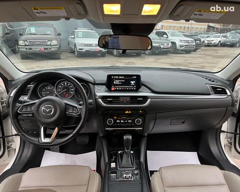 Mazda 6 2017 белый - фото 32