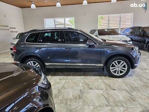 Volkswagen Touareg 2015 - фото 13