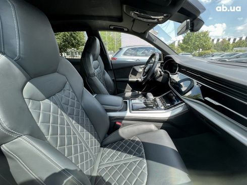 Audi Q8 2021 - фото 17