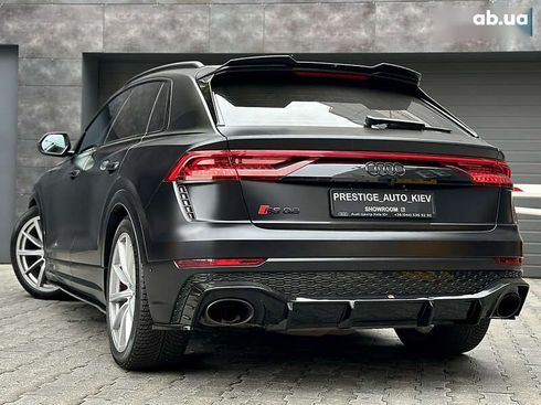 Audi RS Q8 2020 - фото 24