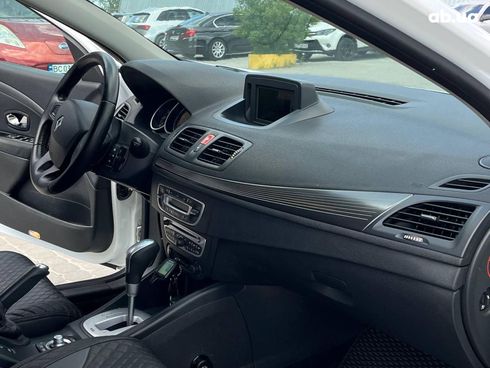 Renault Megane 2012 белый - фото 24