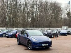 Продаж вживаних Tesla Model Y 2024 року - купити на Автобазарі