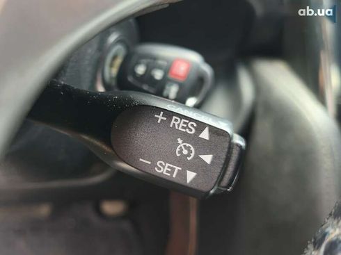 Toyota Camry 2013 - фото 19