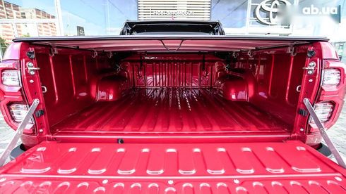 Toyota Hilux 2023 - фото 11