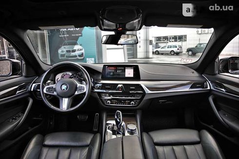 BMW 5 серия 2017 - фото 12