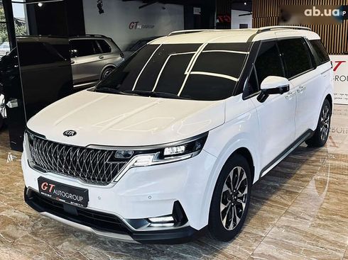 Kia Carnival 2021 - фото 14