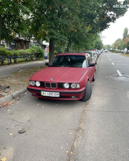 BMW 5 серия 1993 вишневый - фото 3