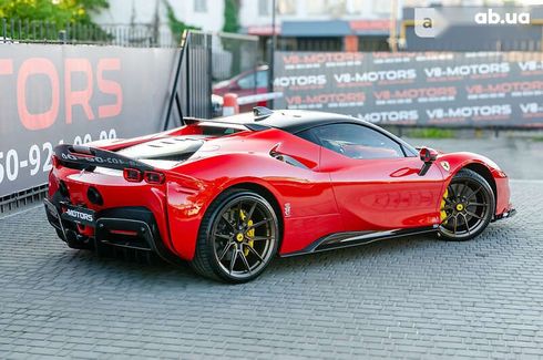 Ferrari SF90 Stradale 2022 - фото 6