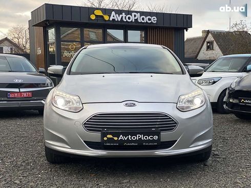 Ford Focus 2014 - фото 18