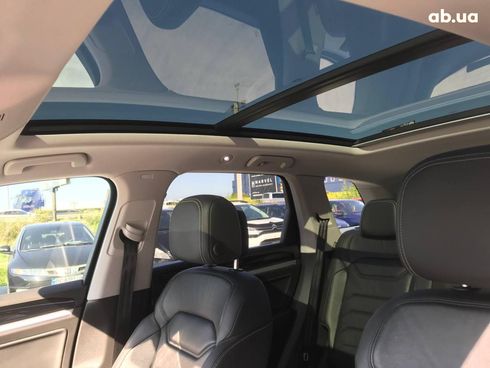 Volkswagen Touareg 2019 черный - фото 14