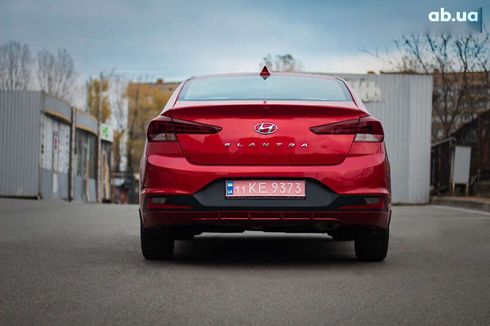 Hyundai Elantra 2020 - фото 8