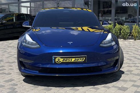 Tesla Model 3 2020 - фото 2