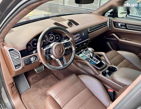 Porsche Cayenne 2022 - фото 26