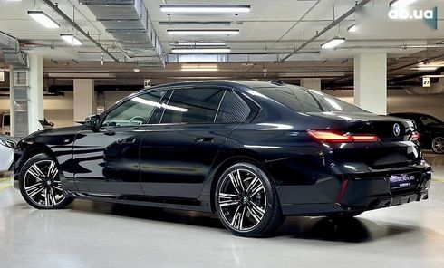 BMW 7 серия 2023 - фото 30