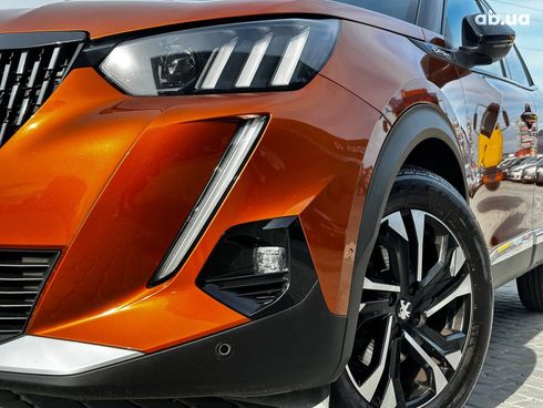 Peugeot 2008 2020 оранжевый - фото 2