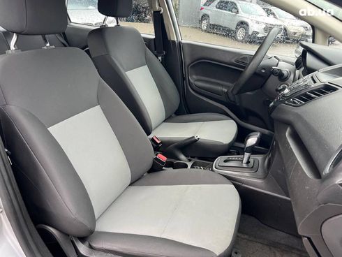 Ford Fiesta 2015 серый - фото 104