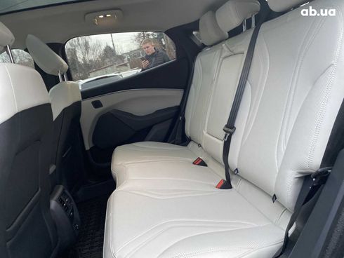 Ford Mustang Mach-E 2023 синий - фото 23