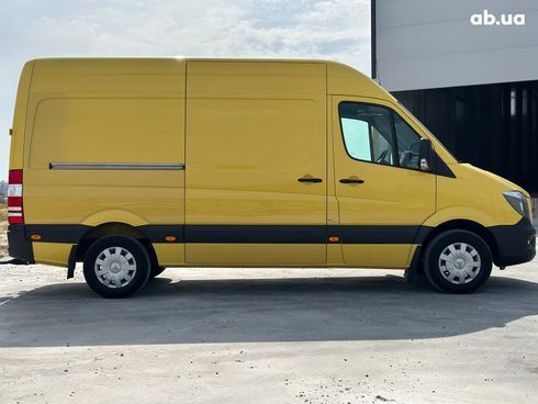 Mercedes-Benz Sprinter 319 2016 желтый - фото 14