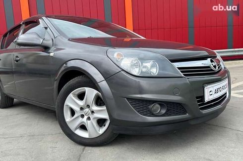 Opel Astra 2010 - фото 2